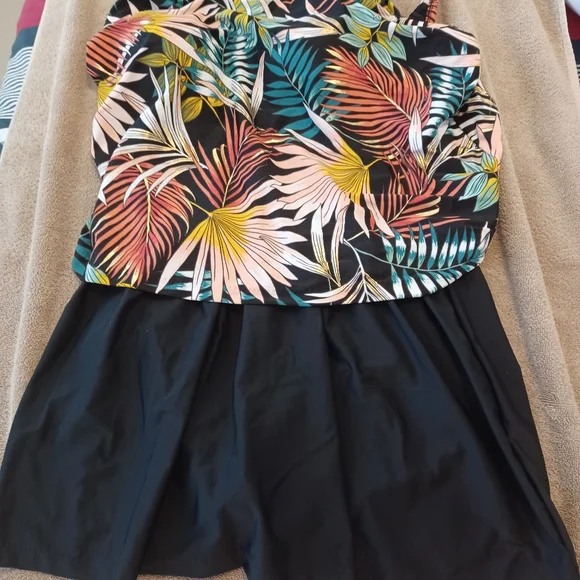 Miracle Suit Size 20 Romper - Picture 2 of 5